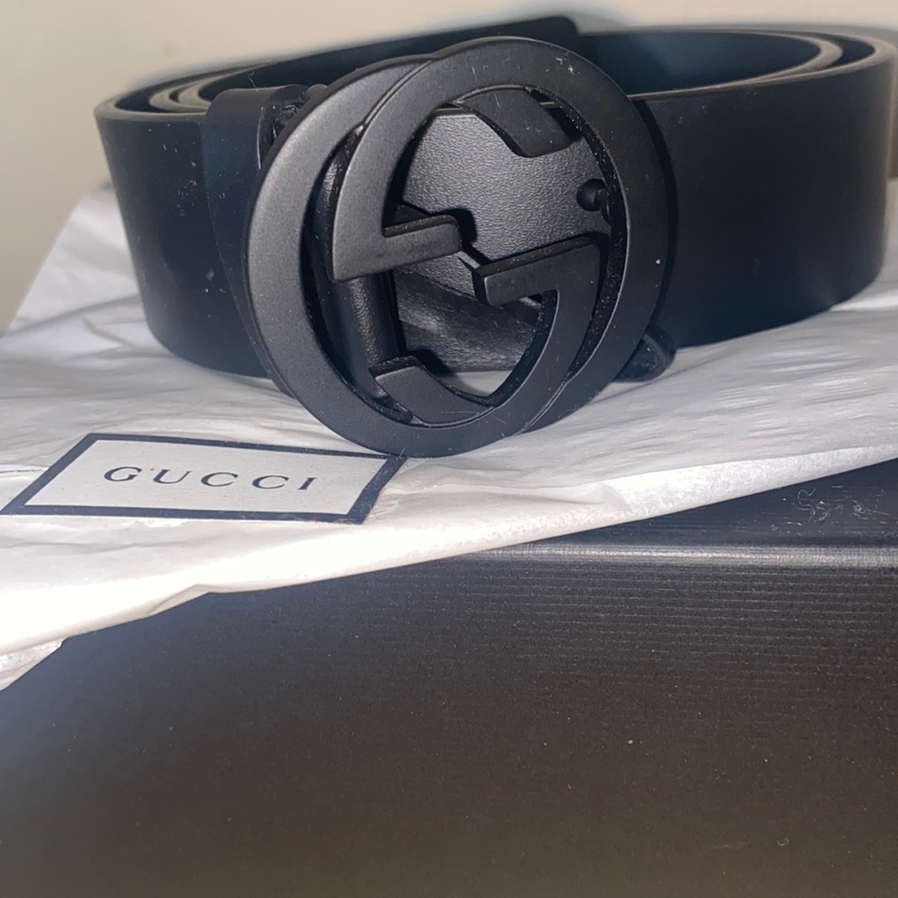100% authentic black gucci belt